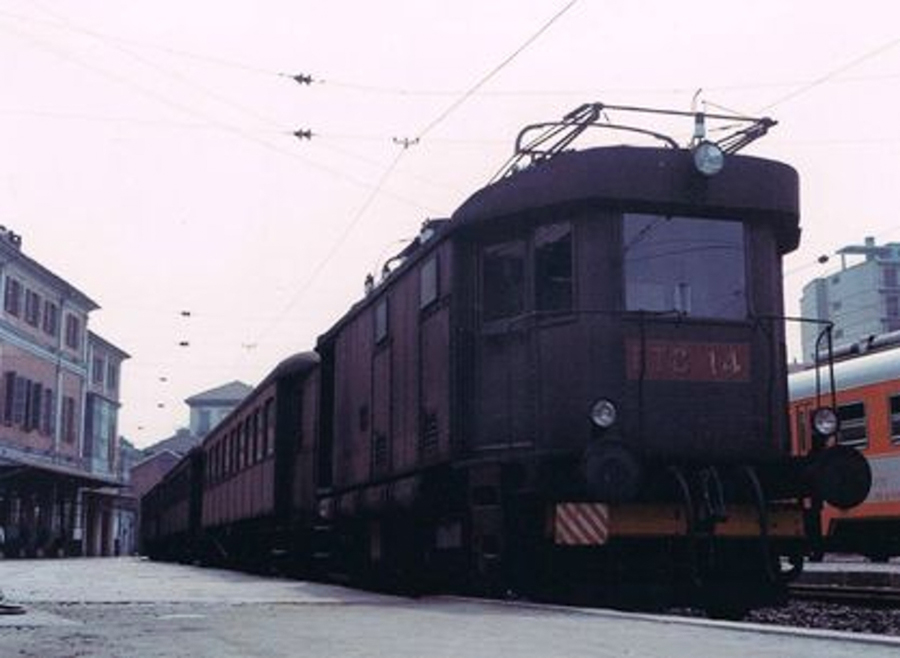 18 / 410