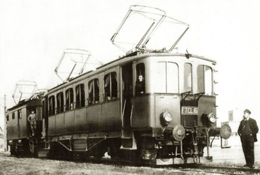 371 / 410